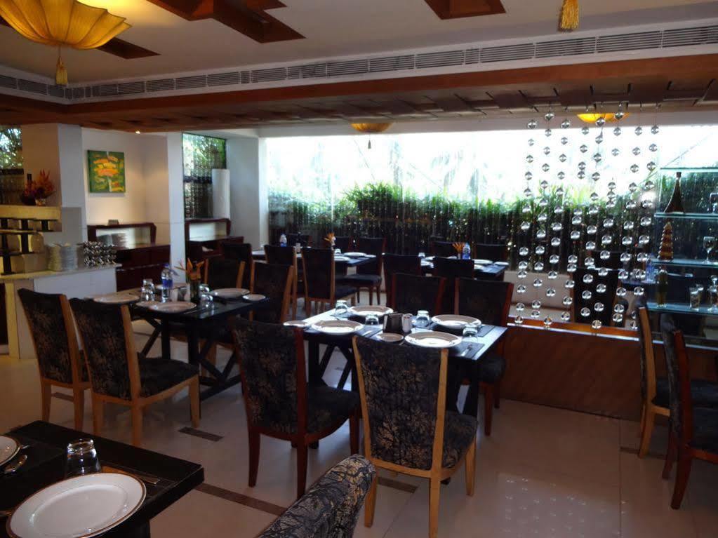 Sp Grand Days Hotel Thiruvananthapuram Buitenkant foto